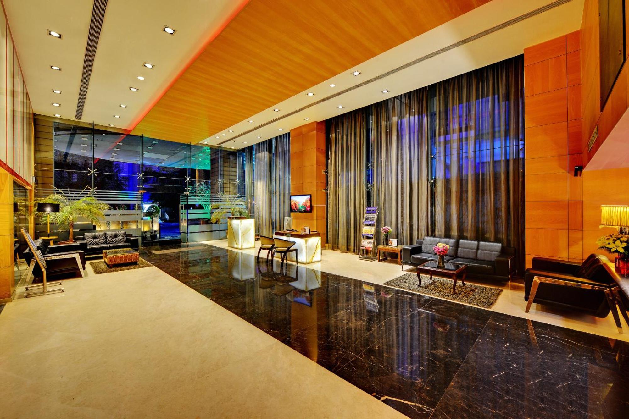 העיר בנגלור Iris The Business Hotel מראה חיצוני תמונה