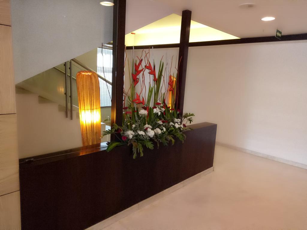 העיר בנגלור Iris The Business Hotel מראה חיצוני תמונה