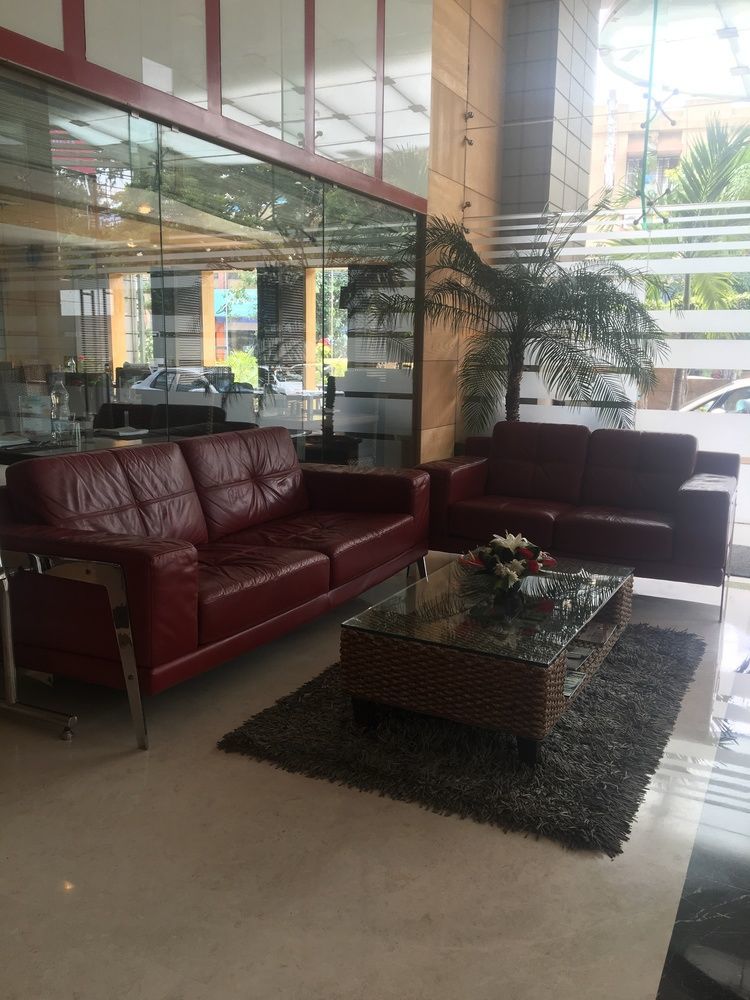 העיר בנגלור Iris The Business Hotel מראה חיצוני תמונה