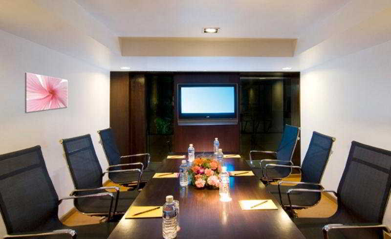 העיר בנגלור Iris The Business Hotel מראה חיצוני תמונה