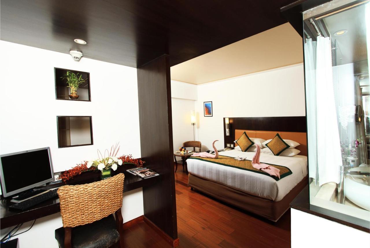 העיר בנגלור Iris The Business Hotel מראה חיצוני תמונה